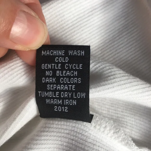 RAFAELLA XL WHITE WITH BRUSHED NICKEL BUTTON DOWN 95% COTTON CARDIGAN - Picture 10 of 10